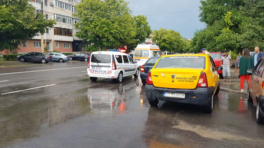 accident rutier pe bulevardul lapusneanu colt cu farului 662676 accident rutier pe bulevardul lapusneanu colt cu farului 662676