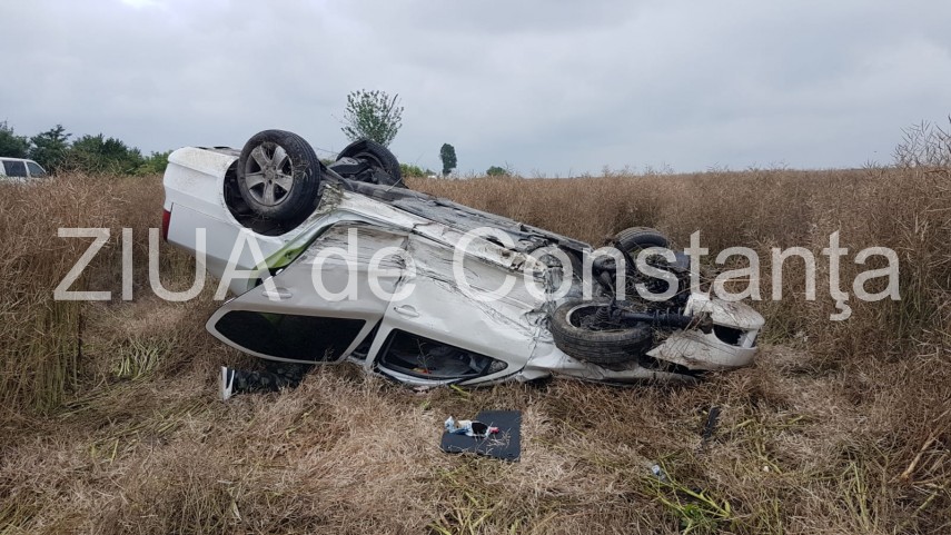 accident rutier langa colegiul dobrogea din castelu trei victime 662858 accident rutier langa colegiul dobrogea din castelu trei victime 662858