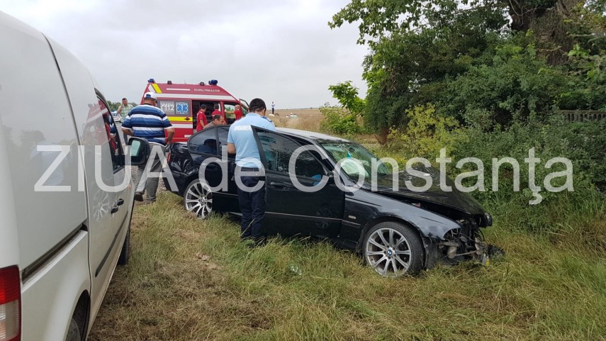 accident rutier langa colegiul dobrogea din castelu trei victime 662858 accident rutier langa colegiul dobrogea din castelu trei victime 662858