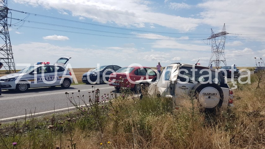 accident rutier in apropiere de localitatea mihai viteazu judetul constanta patru victime intervine elicopterul accident rutier in apropiere de localitatea mihai viteazu judetul constanta patru victime intervine elicopterul