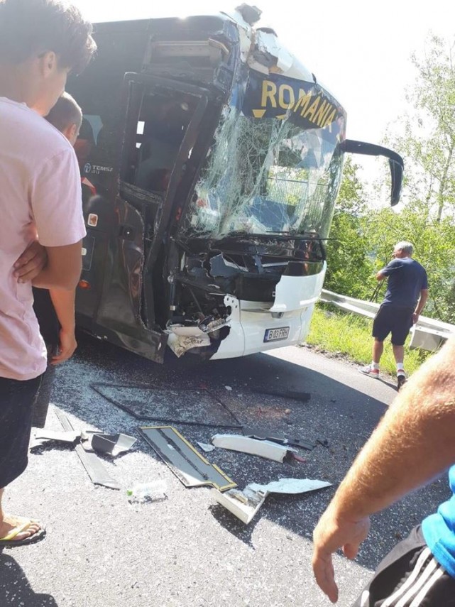 autocar cu sportivi romani implicati intr un grav accident rutier in muntenegru in ce stare sunt handbalistii autocar cu sportivi romani implicati intr un grav accident rutier in muntenegru in ce stare sunt handbalistii