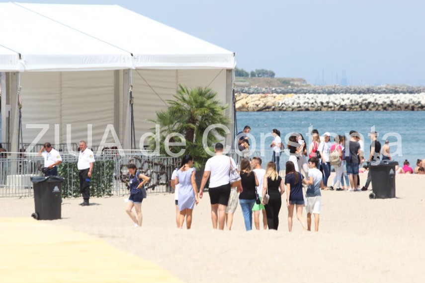 pregatirile pentru festivalul neversea sunt in toi in aceste momente biletele cumparate pot fi schimbate pregatirile pentru festivalul neversea sunt in toi in aceste momente biletele cumparate pot fi schimbate