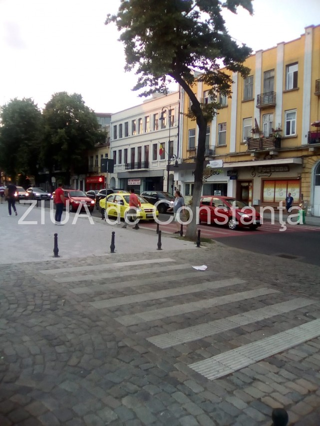protest inedit la constanta in apropierea prefecturii incredibil ce varianta de protest au ales mai multi protest inedit la constanta in apropierea prefecturii incredibil ce varianta de protest au ales mai multi