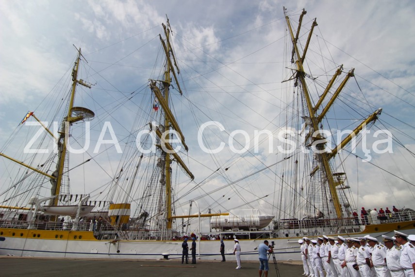 live imagini de la eveniment portul militar constanta nava scoala mircea s a intors acasa 663476 live imagini de la eveniment portul militar constanta nava scoala mircea s a intors acasa 663476