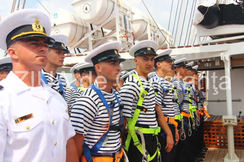 live imagini de la eveniment portul militar constanta nava scoala mircea s a intors acasa 663476 live imagini de la eveniment portul militar constanta nava scoala mircea s a intors acasa 663476