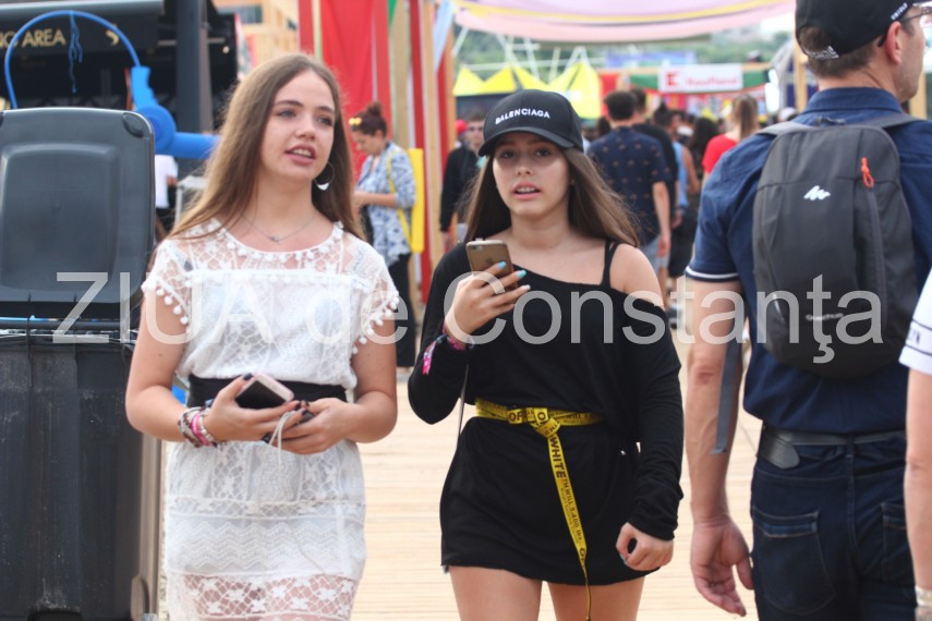 neversea ziua 1 ploaia torentiala nu i a speriat pe festivalieri hardwell si alan walker au facut show neversea ziua 1 ploaia torentiala nu i a speriat pe festivalieri hardwell si alan walker au facut show