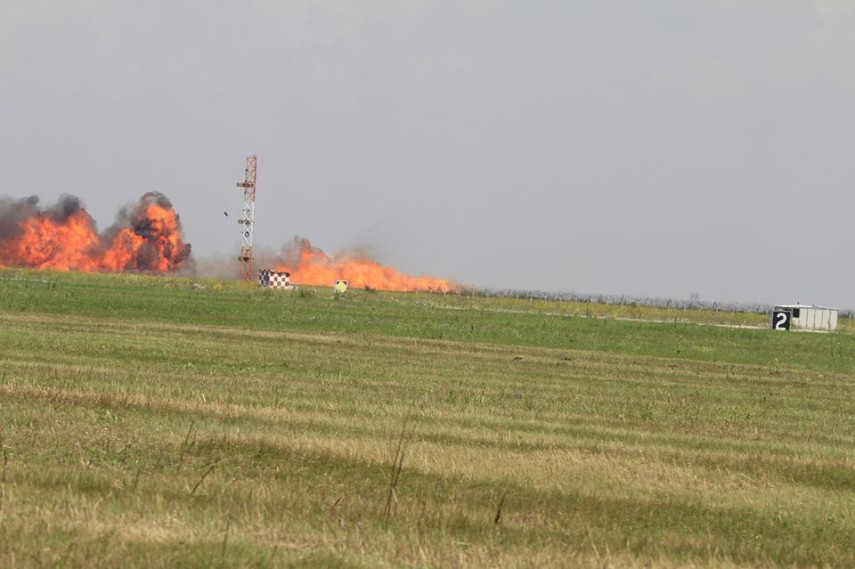 accident aviatic la baza borcea din fetesti un mig 21 lancer s a prabusit la un show aviatic 663760 accident aviatic la baza borcea din fetesti un mig 21 lancer s a prabusit la un show aviatic 663760