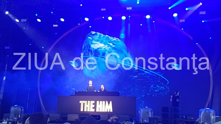 neversea ziua 3 armin van buuren 5 ore de muzica trance 58 000 de fani au dansat pana la rasarit galerie neversea ziua 3 armin van buuren 5 ore de muzica trance 58 000 de fani au dansat pana la rasarit galerie