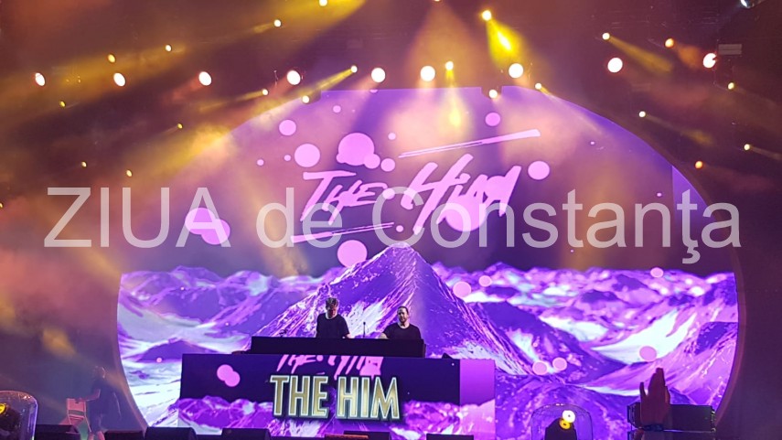 neversea ziua 3 armin van buuren 5 ore de muzica trance 58 000 de fani au dansat pana la rasarit galerie neversea ziua 3 armin van buuren 5 ore de muzica trance 58 000 de fani au dansat pana la rasarit galerie