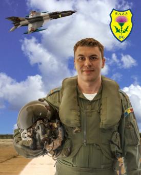 Imagini de la ceremonia de comemorare a căpitanului comandor (pm) Florin Rotaru, căzut la mitingul aviatic de la Fetești (video)