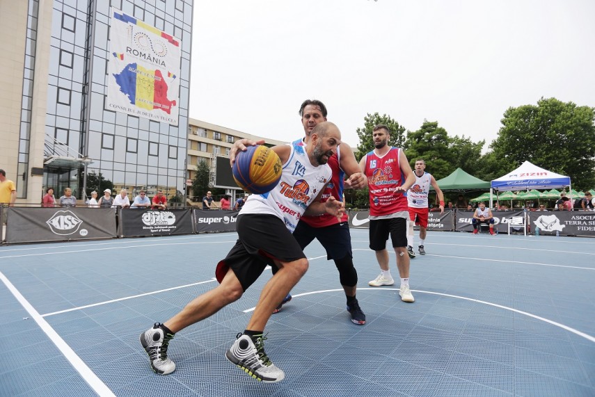 baschet 3x3 baschetbalistii de la autohtonii au castigat premiul cel mare la superbet tulcea streetball baschet 3x3 baschetbalistii de la autohtonii au castigat premiul cel mare la superbet tulcea streetball