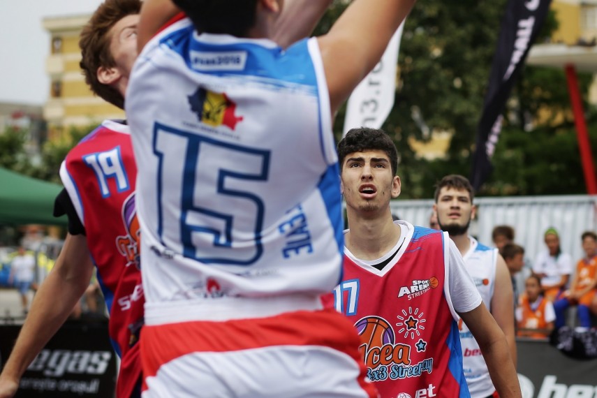 baschet 3x3 baschetbalistii de la autohtonii au castigat premiul cel mare la superbet tulcea streetball baschet 3x3 baschetbalistii de la autohtonii au castigat premiul cel mare la superbet tulcea streetball