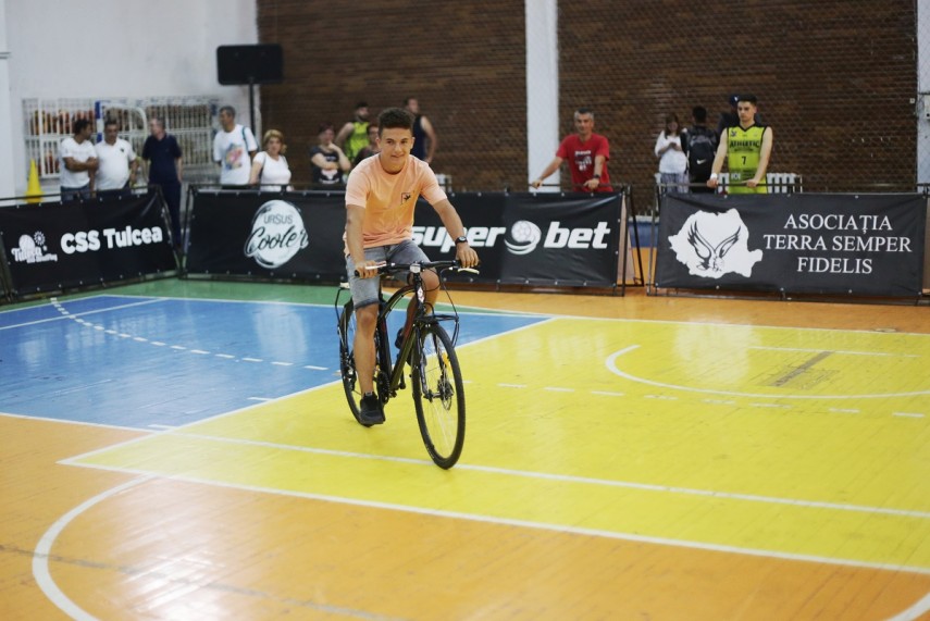 baschet 3x3 baschetbalistii de la autohtonii au castigat premiul cel mare la superbet tulcea streetball baschet 3x3 baschetbalistii de la autohtonii au castigat premiul cel mare la superbet tulcea streetball