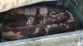 Pericol de explozie în localitatea Baia, județul Tulcea. Mai multe proiectile găsite la groapa de gunoi (galerie foto)