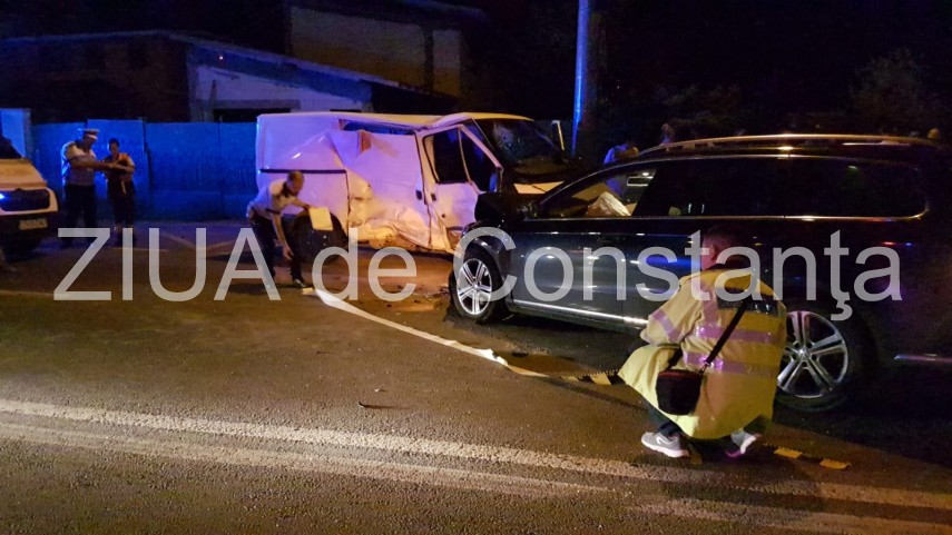 imagini de la eveniment accident rutier grav pe bulevardul ic bratianu din constanta in zona politiei imagini de la eveniment accident rutier grav pe bulevardul ic bratianu din constanta in zona politiei