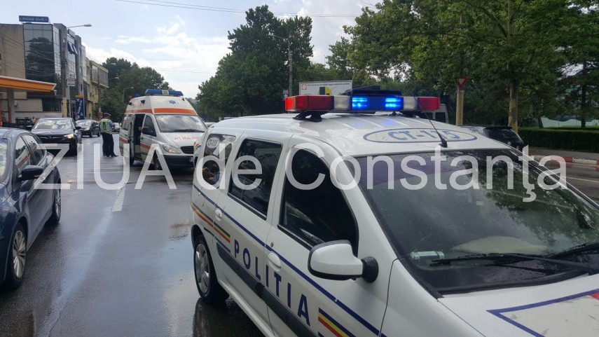 imagini de la eveniment accident rutier pe strada soveja o persoana incarcerata 664547 imagini de la eveniment accident rutier pe strada soveja o persoana incarcerata 664547