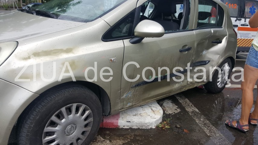 imagini de la eveniment accident rutier pe strada soveja o persoana incarcerata 664547 imagini de la eveniment accident rutier pe strada soveja o persoana incarcerata 664547