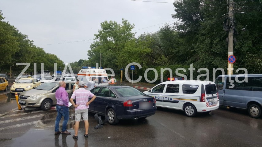 imagini de la eveniment accident rutier pe strada soveja o persoana incarcerata 664547 imagini de la eveniment accident rutier pe strada soveja o persoana incarcerata 664547