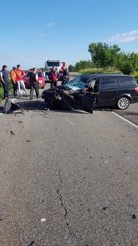 accident in lant in judetul suceava doua microbuze de calatori implicate cinci persoane au fost ranite accident in lant in judetul suceava doua microbuze de calatori implicate cinci persoane au fost ranite