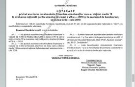 Este oficial. Valoarea stimulentelor financiare pentru absolvenţii cu media 10 la evaluarea naţională şi celor cu media 10 la bacalaureat 2018 