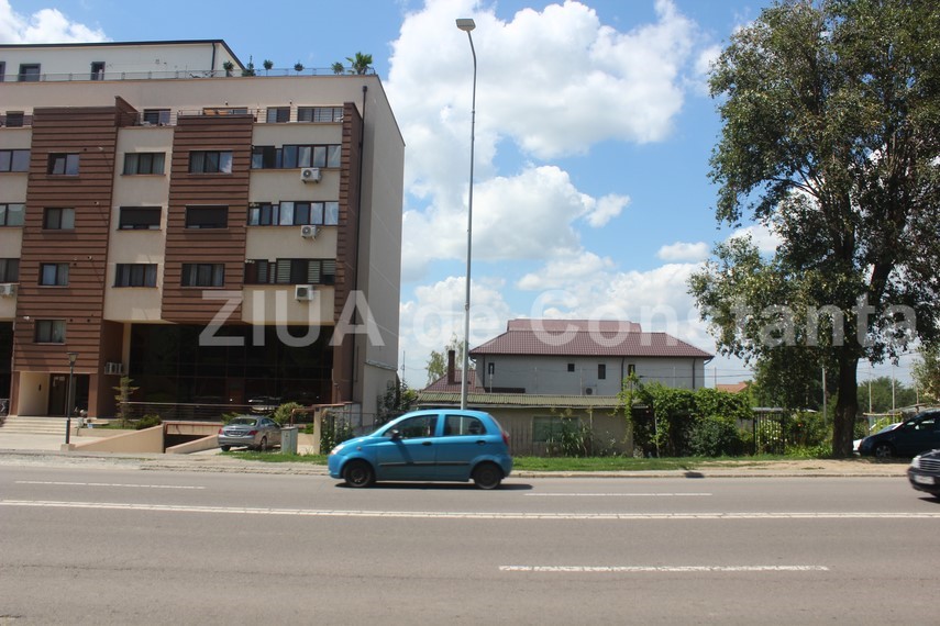 linia dubla continua din dreptul unui supermarket de pe aurel vlaicu marul discordiei intre locuitori linia dubla continua din dreptul unui supermarket de pe aurel vlaicu marul discordiei intre locuitori