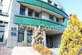 Minore exploatate sexual la Constanţa. Unde s-au făcut percheziţii şi ce au găsit mascaţii   