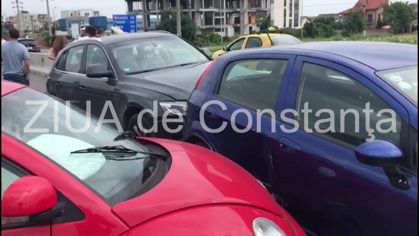 carambol la iesire din constanta spre ovidiu sase masini implicate trafic ingreunat 665649 carambol la iesire din constanta spre ovidiu sase masini implicate trafic ingreunat 665649