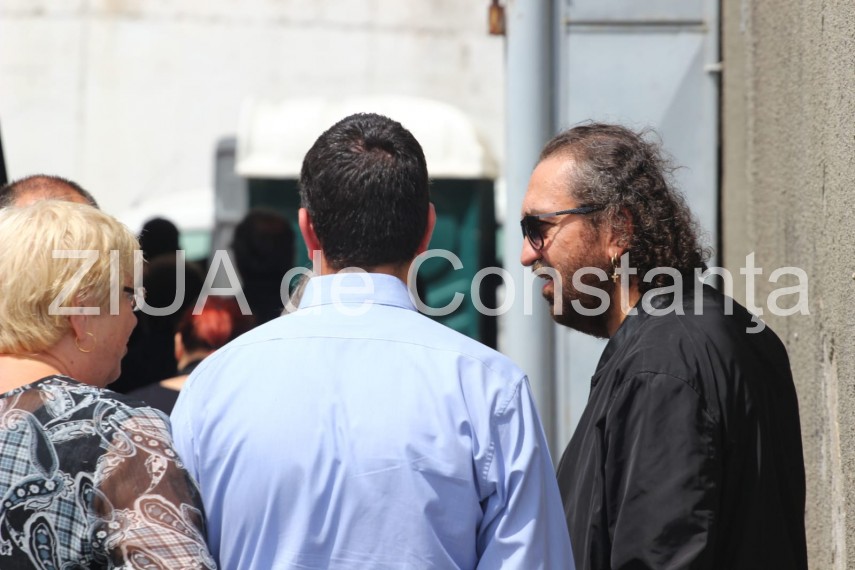 imagini de la eveniment constanta inmormantarea lui dumitru mihailescu ultimul tur de pista pe stadionul imagini de la eveniment constanta inmormantarea lui dumitru mihailescu ultimul tur de pista pe stadionul