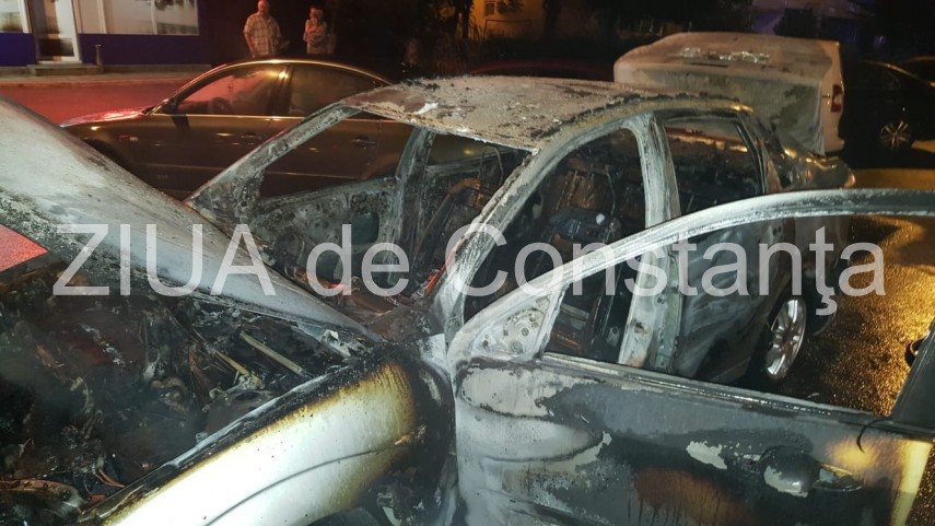 dezastru intr o parcare din constanta un autoturism a luat foc alte doua au fost afectate politia ancheteaza dezastru intr o parcare din constanta un autoturism a luat foc alte doua au fost afectate politia ancheteaza