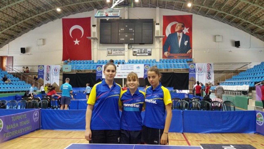 surorile zaharia alina si elena se dueleaza in finala medalii de aur pentru constanta la campionatul surorile zaharia alina si elena se dueleaza in finala medalii de aur pentru constanta la campionatul