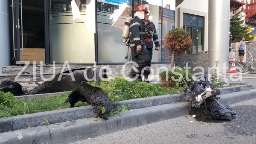 live imagini de la eveniment incendiu la sediul spit constanta echipaje de politie pompieri si medici live imagini de la eveniment incendiu la sediul spit constanta echipaje de politie pompieri si medici