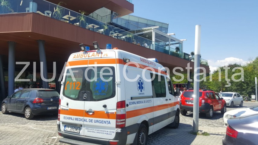 incendiu in city park mall pompierii intervin de urgenta 667125 incendiu in city park mall pompierii intervin de urgenta 667125