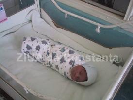 „Greșeli se pot comite atât la stat, cât și la privat“ Majoritatea participantelor la sondaj cred că nașterea la o maternitate de stat este mai sigură     