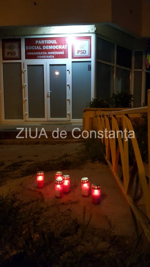 constanta incident in drum spre sediul psd o masina aflata printre protestatari a fost oprita de jandarmi constanta incident in drum spre sediul psd o masina aflata printre protestatari a fost oprita de jandarmi