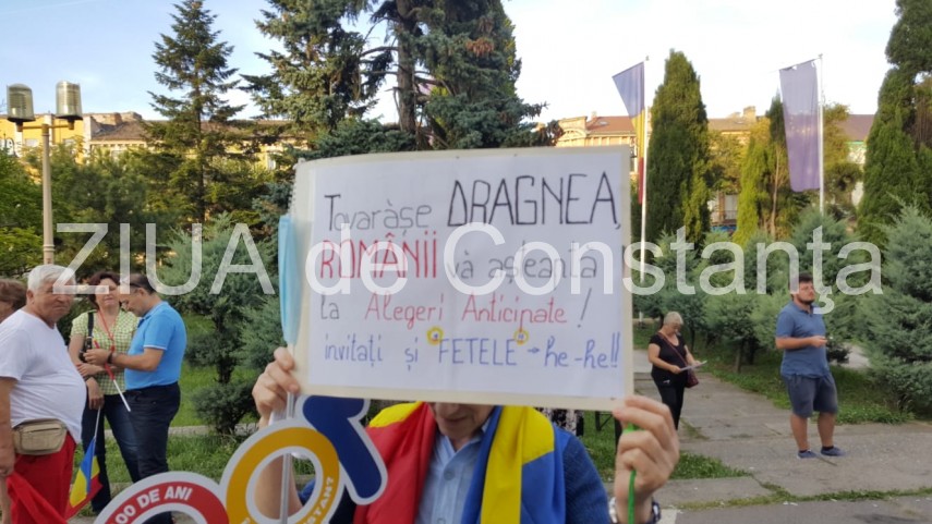 live update un nou protest are loc la constanta sute de persoane participa ce mesaje transmit manifestantii live update un nou protest are loc la constanta sute de persoane participa ce mesaje transmit manifestantii