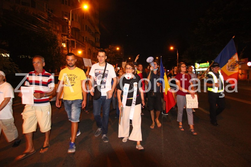 live update un nou protest are loc la constanta sute de persoane participa ce mesaje transmit manifestantii live update un nou protest are loc la constanta sute de persoane participa ce mesaje transmit manifestantii