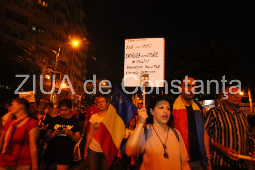 live update un nou protest are loc la constanta sute de persoane participa ce mesaje transmit manifestantii live update un nou protest are loc la constanta sute de persoane participa ce mesaje transmit manifestantii