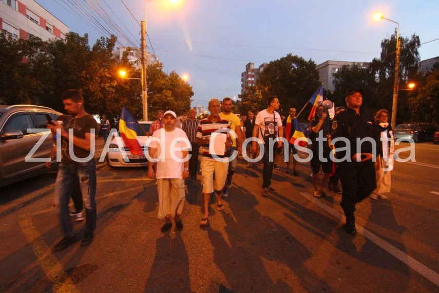 live update un nou protest are loc la constanta sute de persoane participa ce mesaje transmit manifestantii live update un nou protest are loc la constanta sute de persoane participa ce mesaje transmit manifestantii