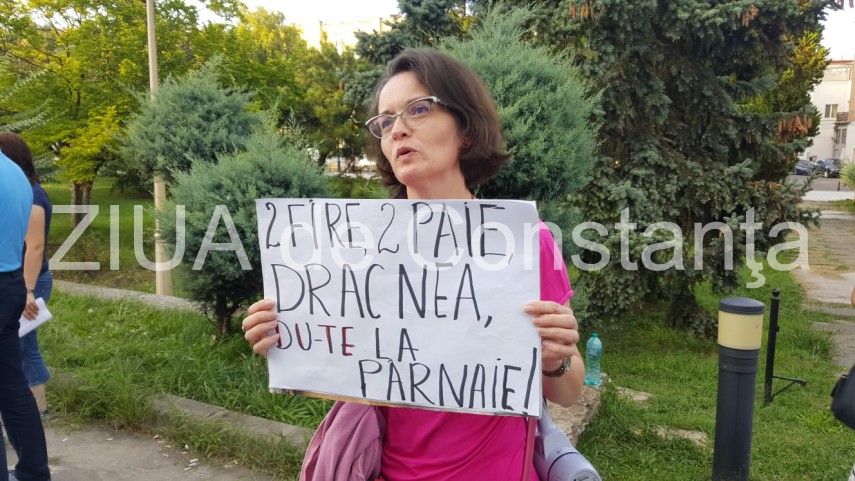 live update un nou protest are loc la constanta sute de persoane participa ce mesaje transmit manifestantii live update un nou protest are loc la constanta sute de persoane participa ce mesaje transmit manifestantii