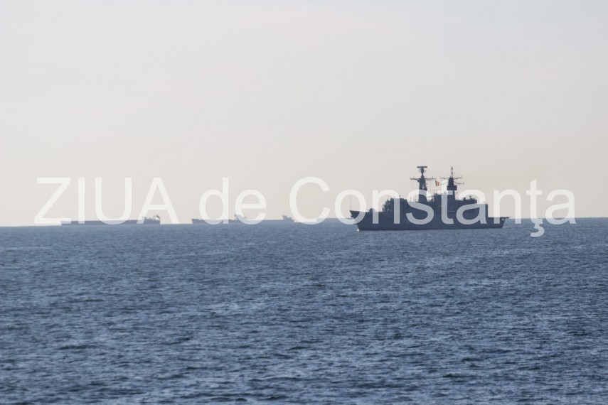 imagini de la eveniment spectacol pe mare la constanta marinarii militari se pregatesc pentru ziua marinei imagini de la eveniment spectacol pe mare la constanta marinarii militari se pregatesc pentru ziua marinei