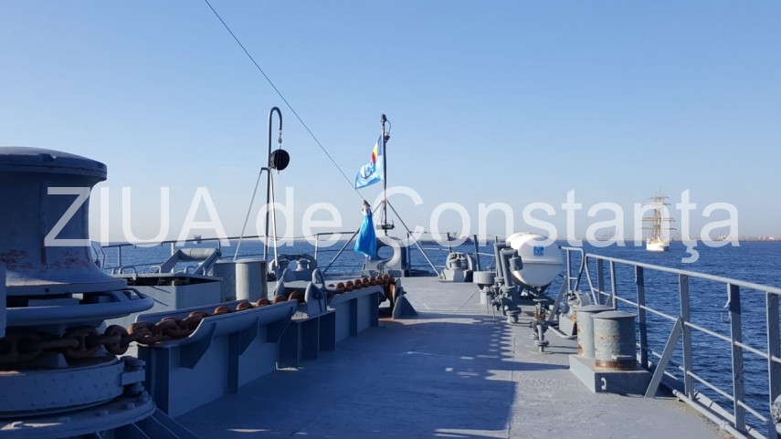 imagini de la eveniment spectacol pe mare la constanta marinarii militari se pregatesc pentru ziua marinei imagini de la eveniment spectacol pe mare la constanta marinarii militari se pregatesc pentru ziua marinei
