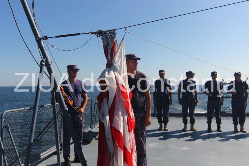 imagini de la eveniment spectacol pe mare la constanta marinarii militari se pregatesc pentru ziua marinei imagini de la eveniment spectacol pe mare la constanta marinarii militari se pregatesc pentru ziua marinei