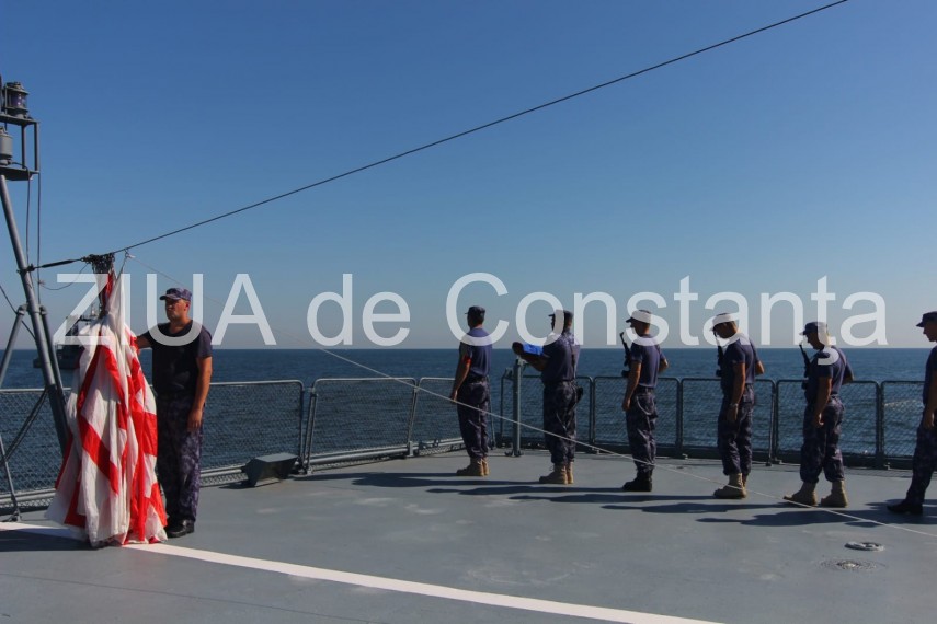 imagini de la eveniment spectacol pe mare la constanta marinarii militari se pregatesc pentru ziua marinei imagini de la eveniment spectacol pe mare la constanta marinarii militari se pregatesc pentru ziua marinei