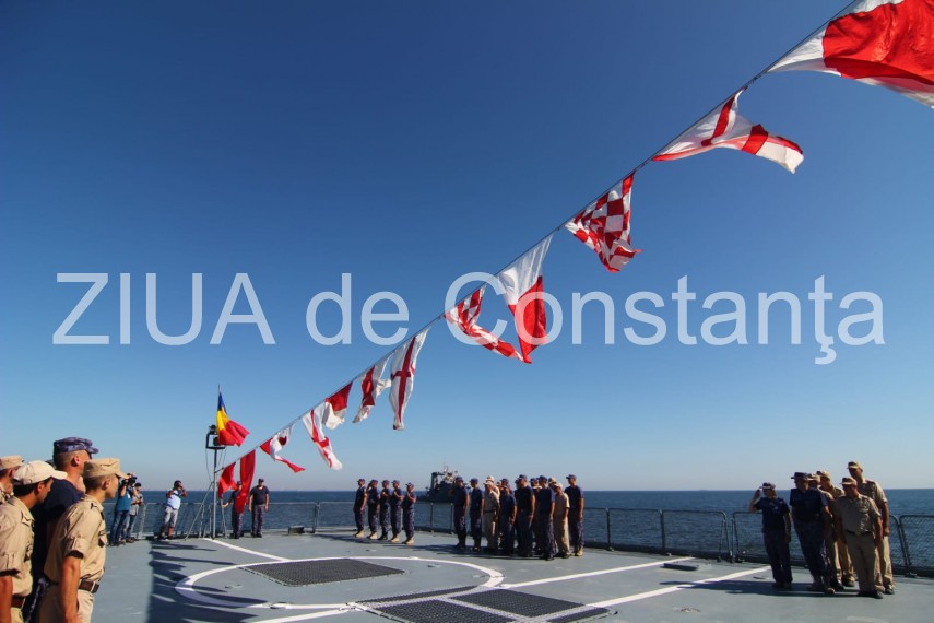 imagini de la eveniment spectacol pe mare la constanta marinarii militari se pregatesc pentru ziua marinei imagini de la eveniment spectacol pe mare la constanta marinarii militari se pregatesc pentru ziua marinei