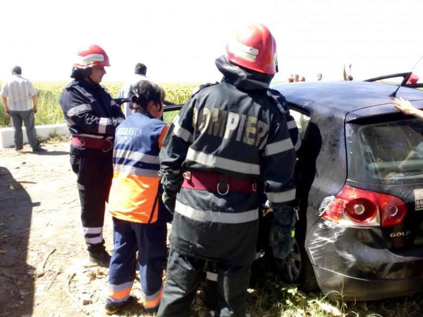 accident rutier grav in localitatea sabangia judetul tulcea cinci persoane ranite elicopterul smurd de accident rutier grav in localitatea sabangia judetul tulcea cinci persoane ranite elicopterul smurd de