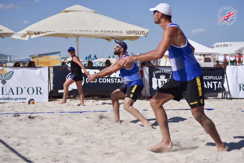 fostul principe nicolae prezent la mamaia la turneul de volei pe plaja galerie foto 667782 fostul principe nicolae prezent la mamaia la turneul de volei pe plaja galerie foto 667782