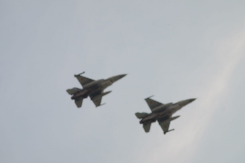 au inceput manifestarile dedicate zilei marinei romane mii de oameni s au strans pe faleza comandamentului au inceput manifestarile dedicate zilei marinei romane mii de oameni s au strans pe faleza comandamentului