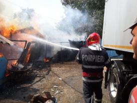 Pericol de explozie la Tulcea. Două butelii de GPL ardeau cu flacără deschisă. Iată ce s-a întâmplat (galerie foto)