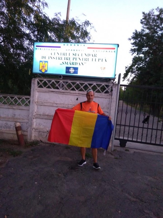 militarul galatean laurentiu cobzaru si ioan chifu din constanta fost politist au participat la un maraton militarul galatean laurentiu cobzaru si ioan chifu din constanta fost politist au participat la un maraton