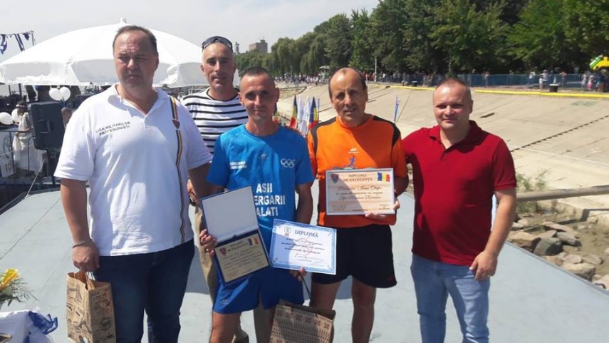 militarul galatean laurentiu cobzaru si ioan chifu din constanta fost politist au participat la un maraton militarul galatean laurentiu cobzaru si ioan chifu din constanta fost politist au participat la un maraton